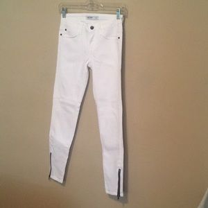 Just Black White Zipper ankle skinny jeans